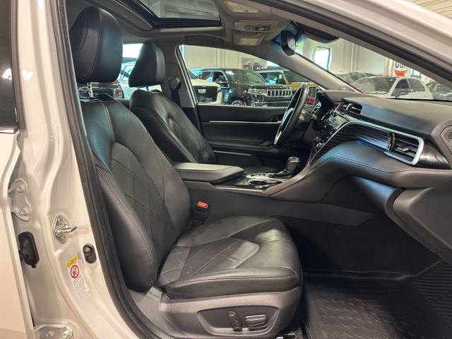2018 Toyota Camry Hybrid XLE | Irving, Texas | Hopper Motorplex 2018 Toyota Camry Hybrid XLE | Irving, Texas | Hopper Motorplex
