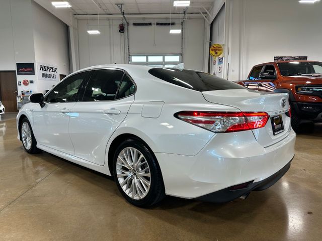 2018 Toyota Camry Hybrid XLE | Irving, Texas | Hopper Motorplex