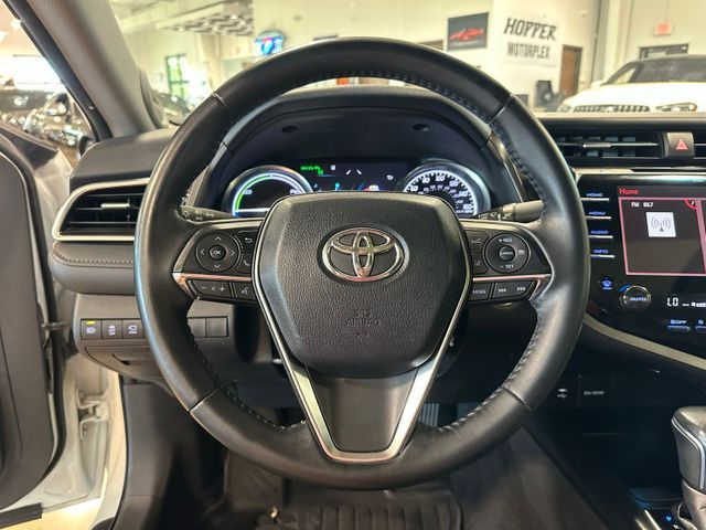 2018 Toyota Camry Hybrid XLE 