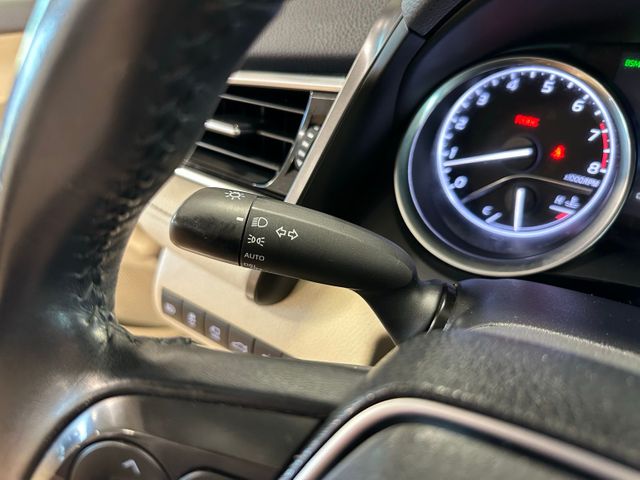 2018 Toyota Camry XLE | Irving, Texas | Hopper Motorplex