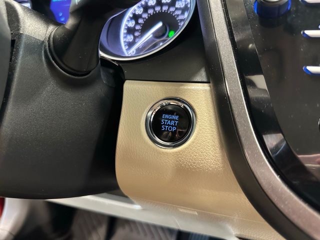 2018 Toyota Camry XLE | Irving, Texas | Hopper Motorplex