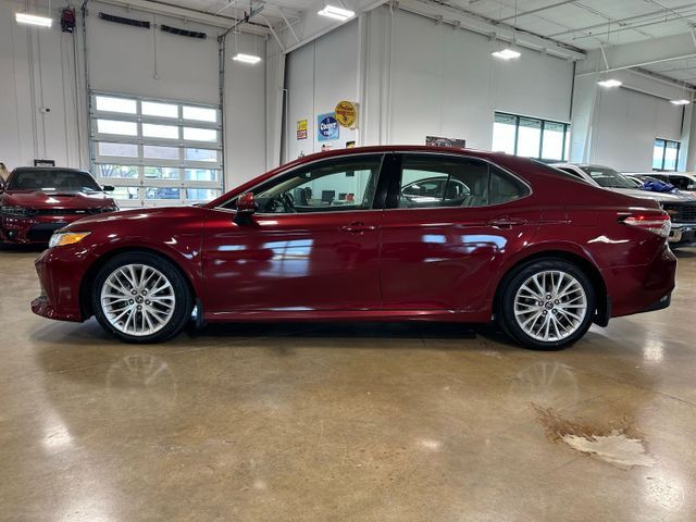 2018 Toyota Camry XLE 