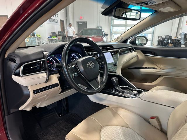 2018 Toyota Camry XLE 