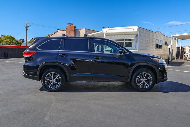 2018 Toyota Highlander LE