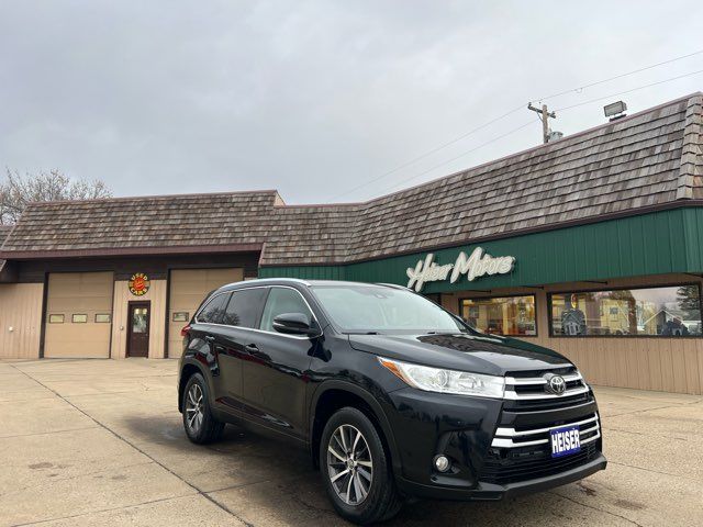 2018 Toyota Highlander XLE | Dickinson, ND | Heiser Motors