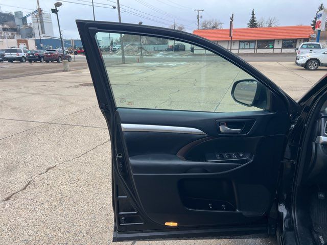 2018 Toyota Highlander XLE | Dickinson, ND | Heiser Motors 2018 Toyota Highlander XLE | Dickinson, ND | Heiser Motors