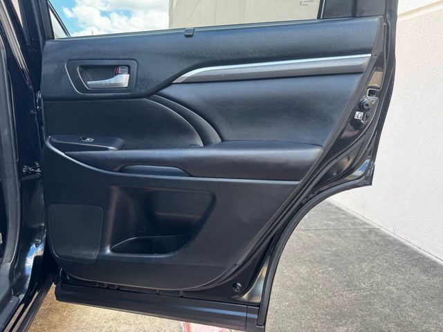 2018 Toyota Highlander SE 4dr SUV | Houston, TX | Houston Auto Credit 2018 Toyota Highlander SE 4dr SUV | Houston, TX | Houston Auto Credit