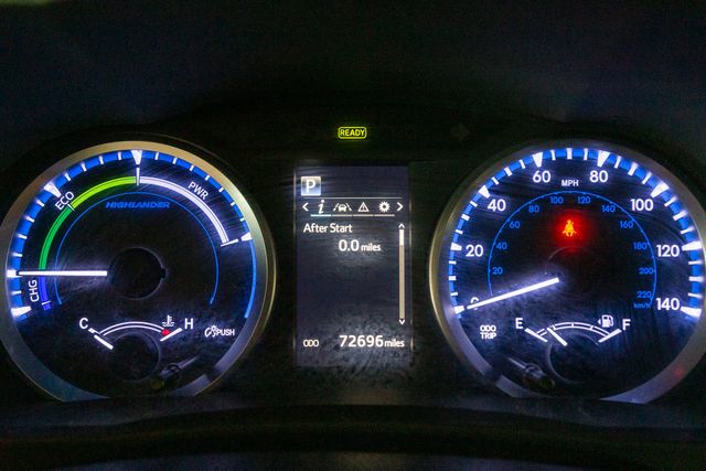 2018 Toyota Highlander Hybrid 3rd row LE