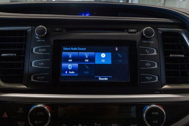 2018 Toyota Highlander Hybrid 3rd row LE