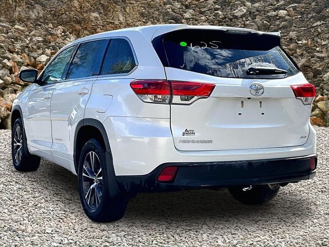 2018 Toyota Highlander LE