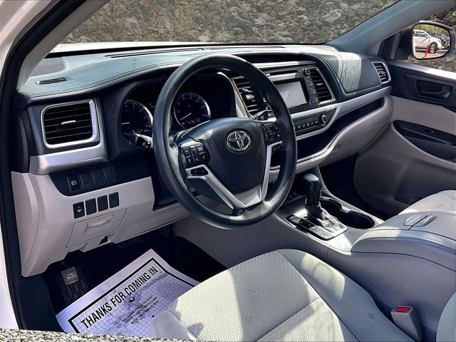 2018 Toyota Highlander LE