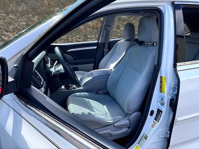 2018 Toyota Highlander LE
