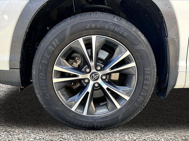 2018 Toyota Highlander LE