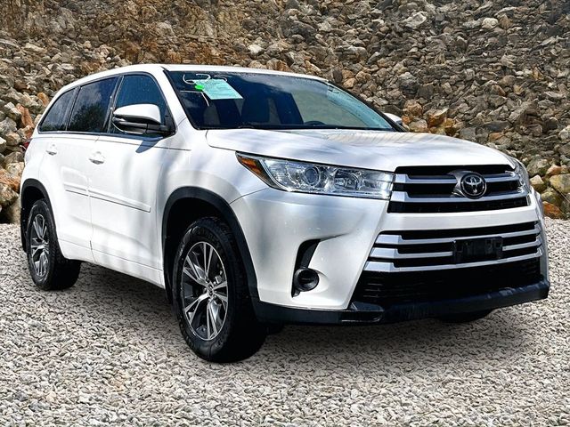 2018 Toyota Highlander LE