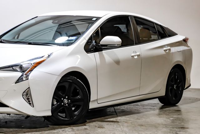 2018 Toyota Prius Three Touring