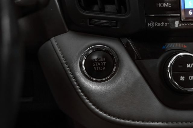 2018 Toyota RAV4 XLE | Addison, TX | Addison Autoplex