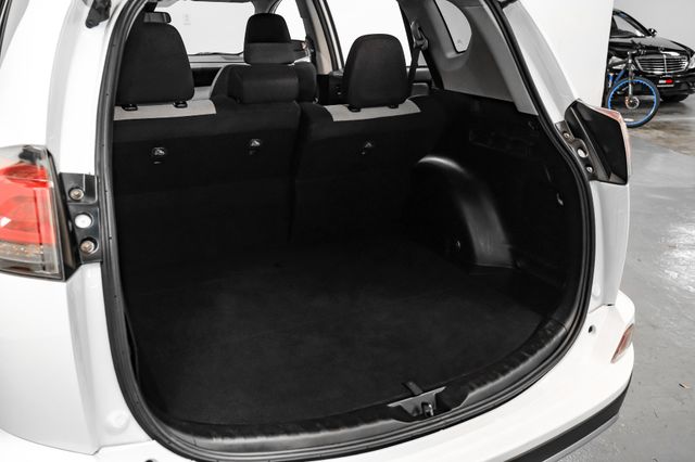 2018 Toyota RAV4 XLE | Addison, TX | Addison Autoplex