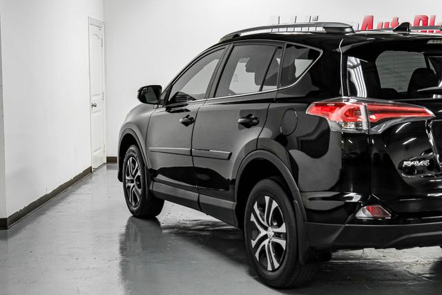 2018 Toyota RAV4 LE | Addison, TX | Addison Autoplex 2018 Toyota RAV4 LE | Addison, TX | Addison Autoplex