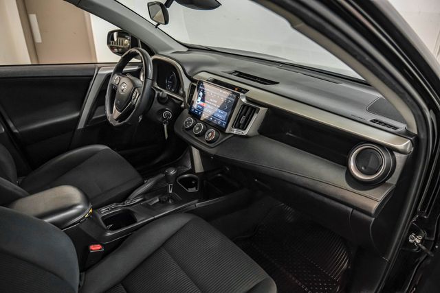 2018 Toyota RAV4 LE | Addison, TX | Addison Autoplex