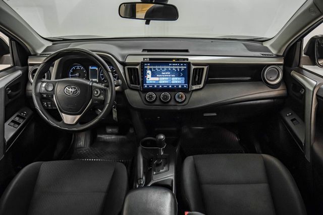 2018 Toyota RAV4 LE | Addison, TX | Addison Autoplex