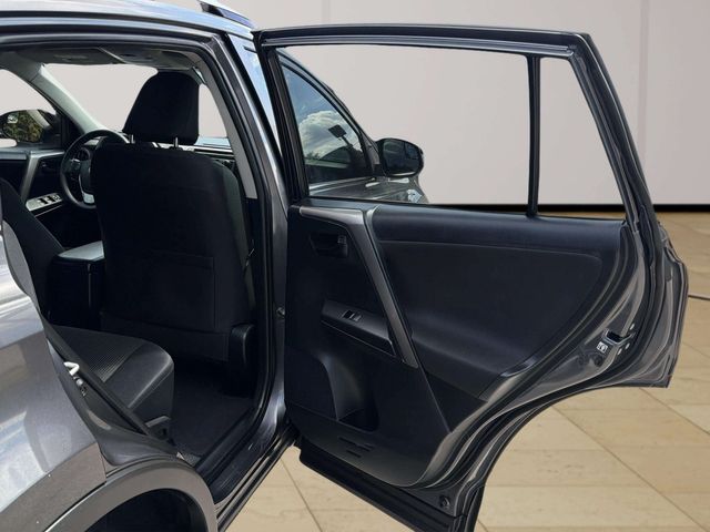 2018 Toyota RAV4 LE | Alpharetta, GA | Star Motors 2018 Toyota RAV4 LE | Alpharetta, GA | Star Motors