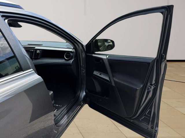 2018 Toyota RAV4 LE | Alpharetta, GA | Star Motors 2018 Toyota RAV4 LE | Alpharetta, GA | Star Motors