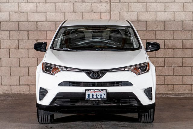 2018 Toyota RAV4 LE | Van Nuys, CA | Stellar Auto INC.
