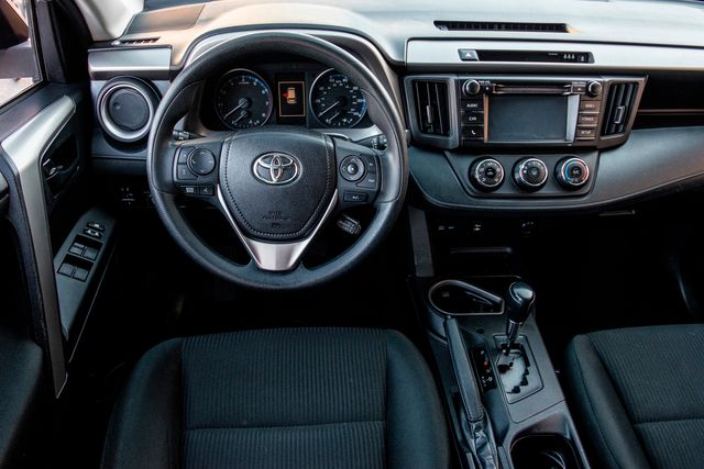 2018 Toyota RAV4 LE | Van Nuys, CA | Stellar Auto INC.