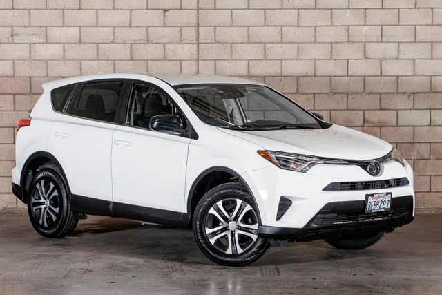 2018 Toyota RAV4 LE | Van Nuys, CA | Stellar Auto INC. 2018 Toyota RAV4 LE | Van Nuys, CA | Stellar Auto INC.