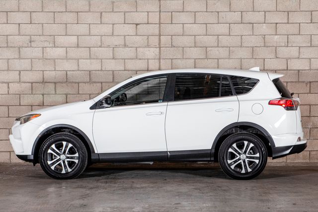 2018 Toyota RAV4 LE | Van Nuys, CA | Stellar Auto INC.