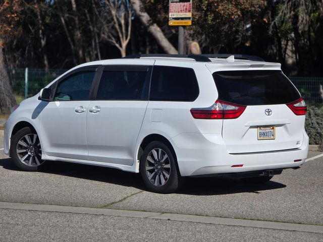 2018 Toyota Sienna 4x4 LE 7-Passenger