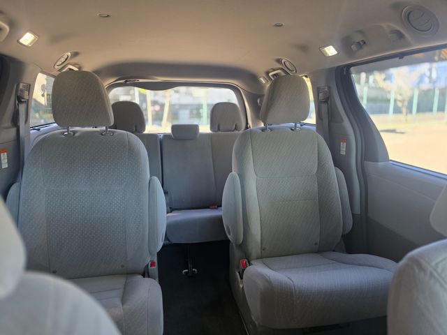 2018 Toyota Sienna 4x4 LE 7-Passenger 2018 Toyota Sienna 4x4 LE 7-Passenger