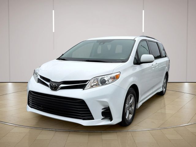 2018 Toyota Sienna LE 8-Passenger | Alpharetta, GA | Star Motors 2018 Toyota Sienna LE 8-Passenger | Alpharetta, GA | Star Motors