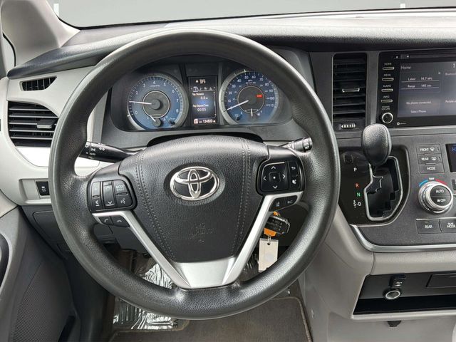 2018 Toyota Sienna LE 8-Passenger | Alpharetta, GA | Star Motors