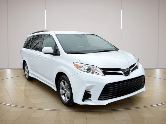 2018 Toyota Sienna LE 8-Passenger | Alpharetta, GA | Star Motors 2018 Toyota Sienna LE 8-Passenger | Alpharetta, GA | Star Motors