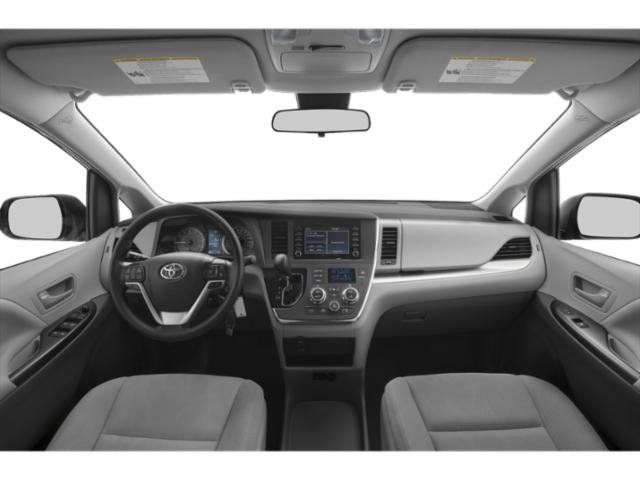 2018 Toyota Sienna 3rd row LE
