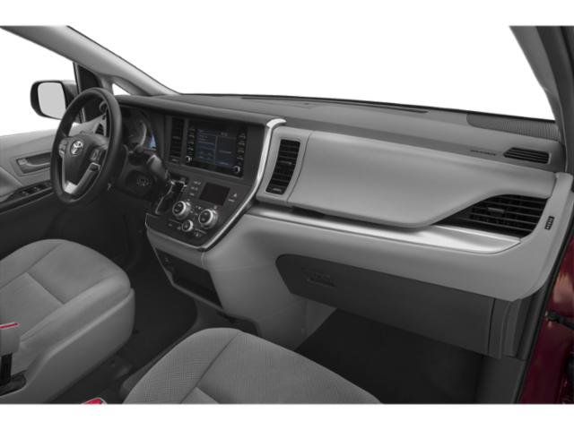 2018 Toyota Sienna 3rd row LE