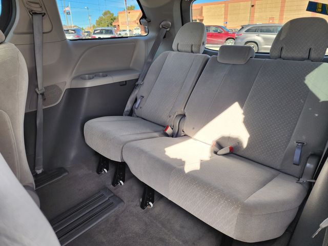 2018 Toyota Sienna LE 8-Passenger