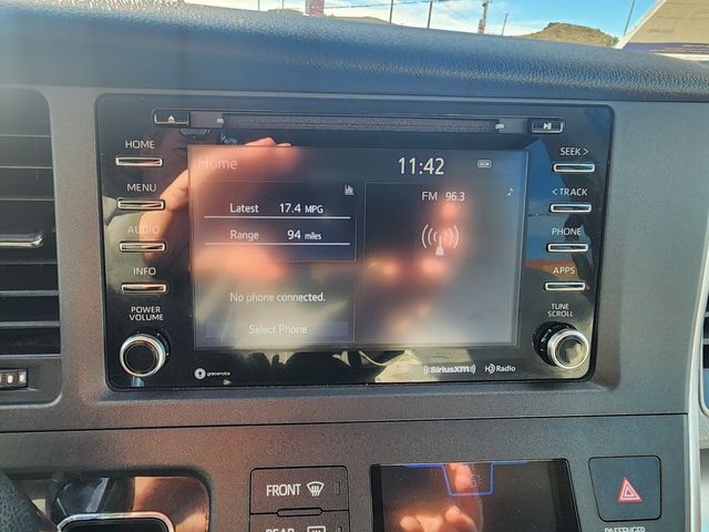 2018 Toyota Sienna LE 8-Passenger