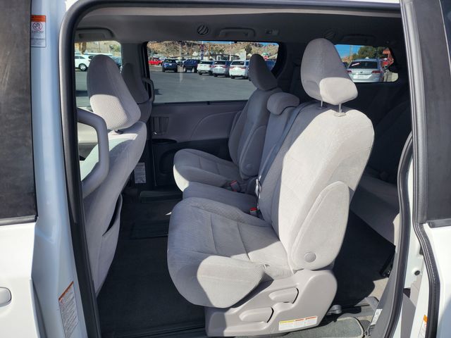 2018 Toyota Sienna LE 8-Passenger 2018 Toyota Sienna LE 8-Passenger