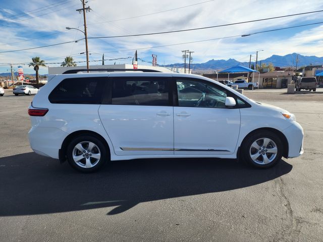 2018 Toyota Sienna LE 8-Passenger