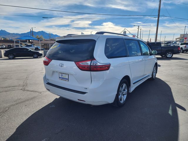 2018 Toyota Sienna LE 8-Passenger