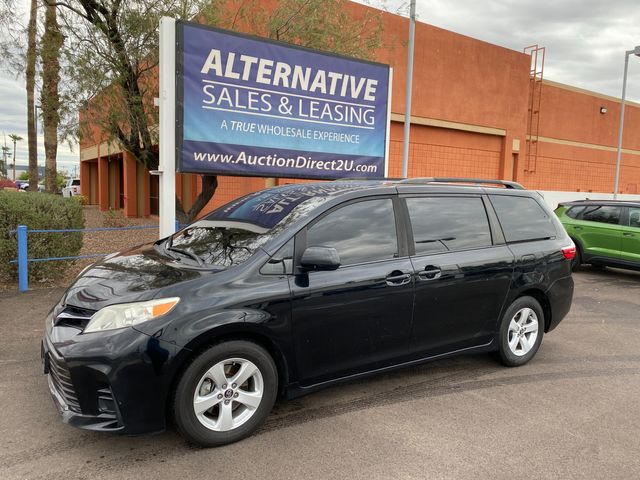 2018 Toyota Sienna Le 8-Passenger