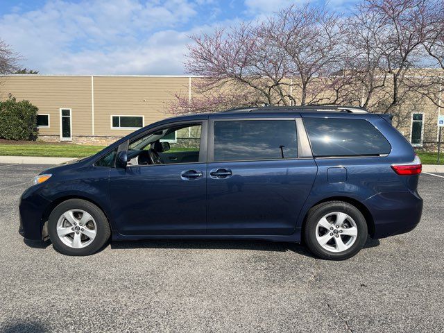 2018 Toyota Sienna LE 8-Passenger V6 Imports and More Inc 2018 Toyota Sienna LE 8-Passenger V6 Imports and More Inc