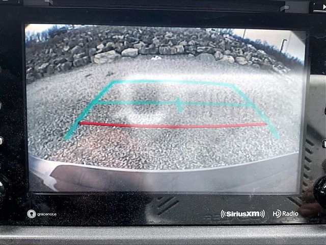 2018 Toyota Sienna XLE 7-Passenger Auto Access Seat