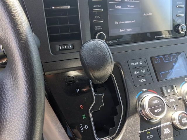 2018 Toyota Sienna LE