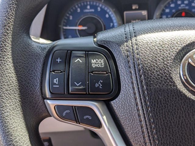 2018 Toyota Sienna LE