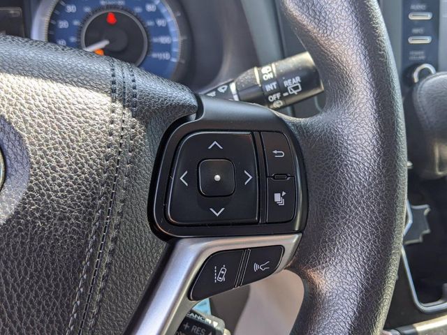 2018 Toyota Sienna LE