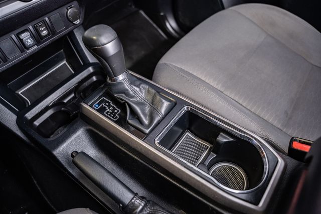 2018 Toyota Tacoma SR5 V6 2018 Toyota Tacoma SR5 V6