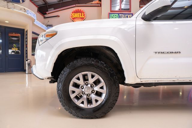 2018 Toyota Tacoma SR5 V6 2018 Toyota Tacoma SR5 V6